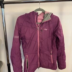 Outdoor Research Women’s Small Magenta Puffer Jacket, water resistant, warm